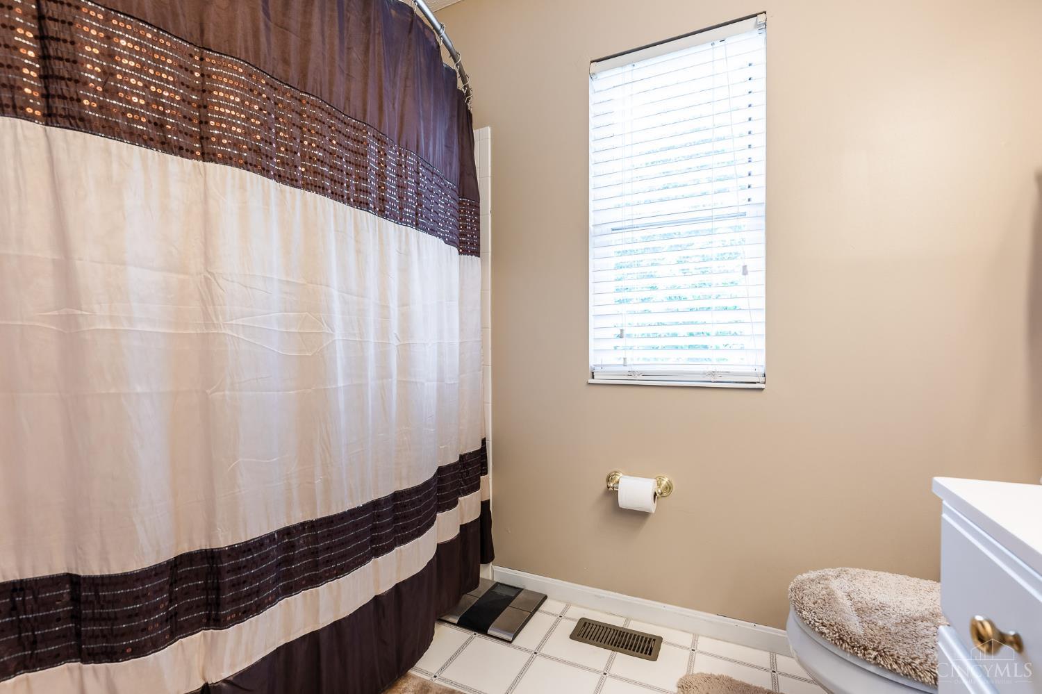 604 Coleberry Court, Cleves, OH, 45002 — photo 22