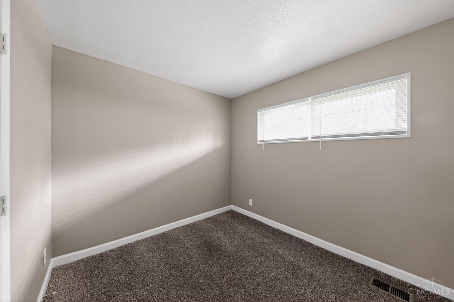 8779 Daly Road, Springfield Twp., OH, 45231 — photo 13
