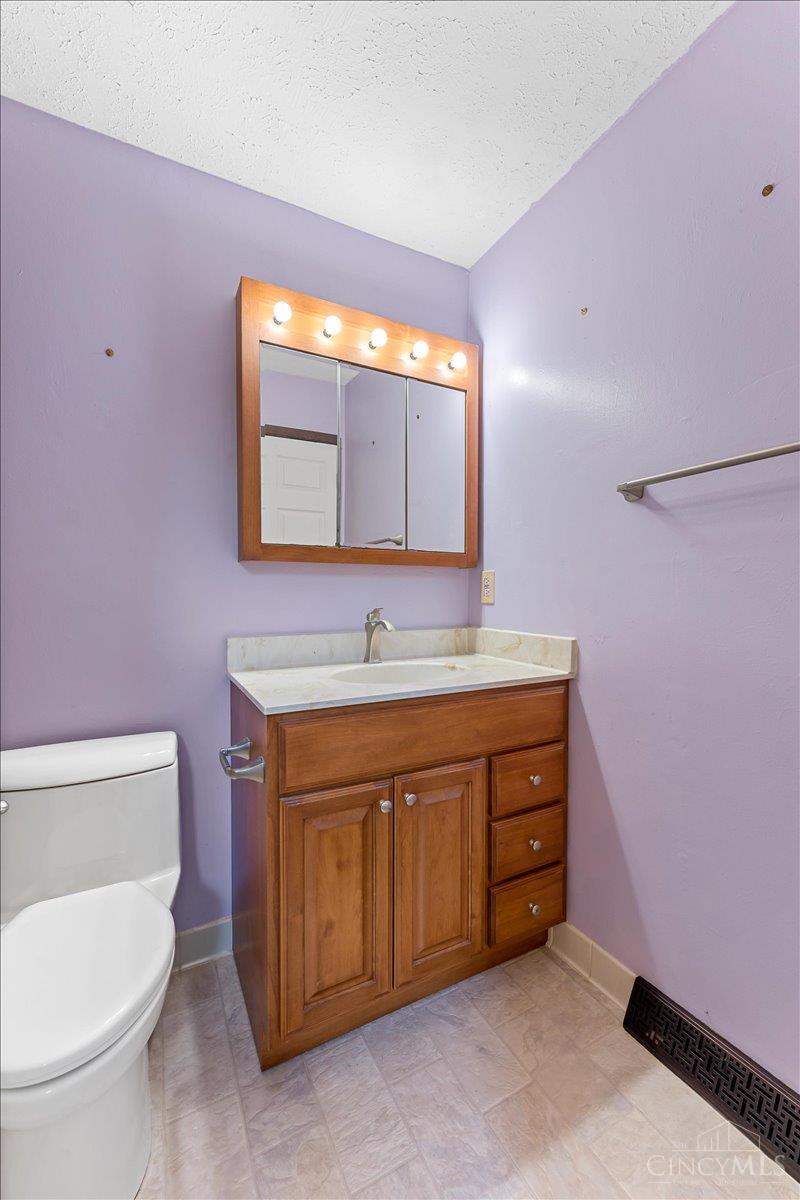 1674 Foxwood Trail, Miami Twp, OH, 45140 — photo 30