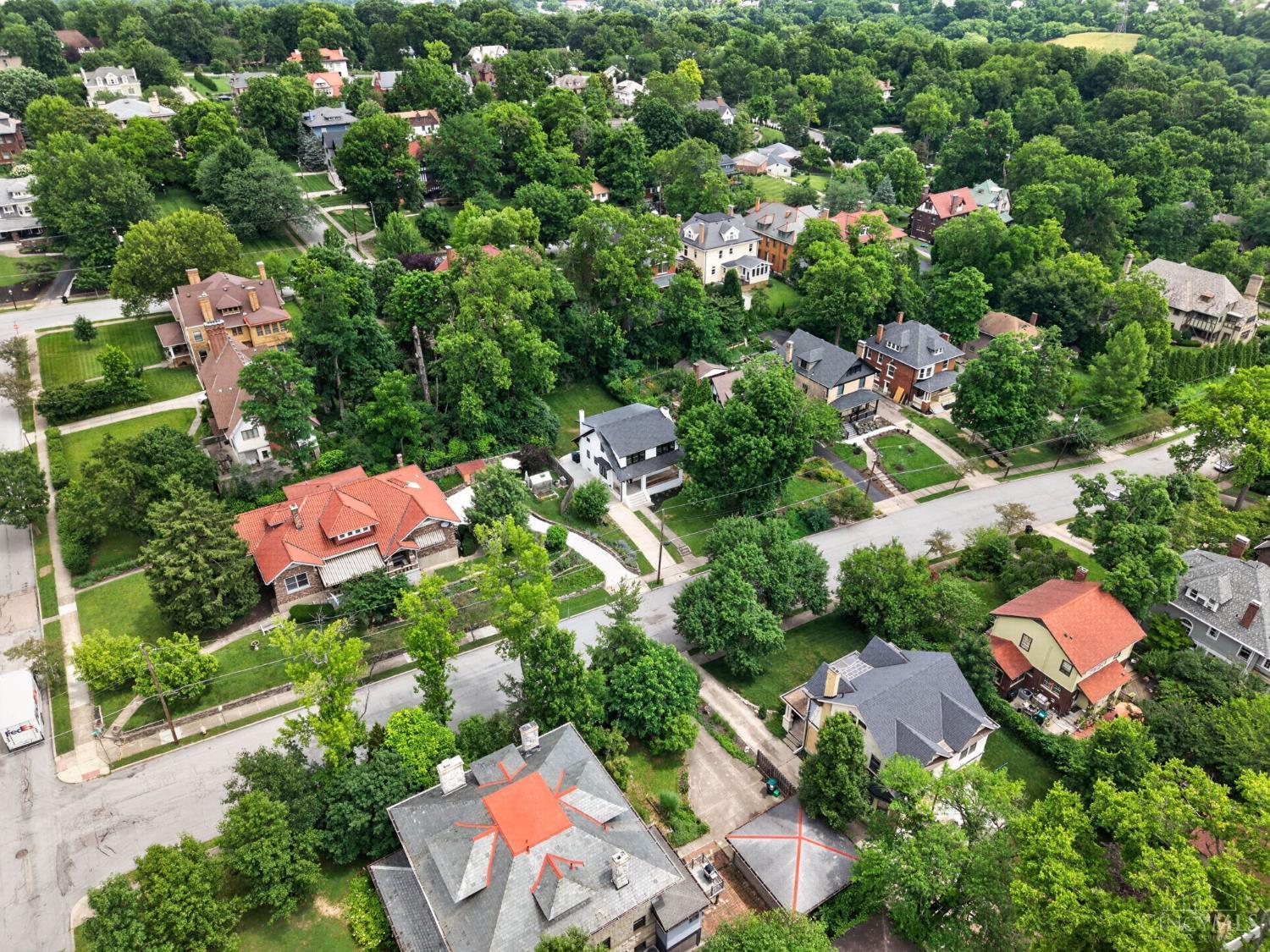 1016 Valley Lane, Cincinnati, OH, 45229 — photo 40