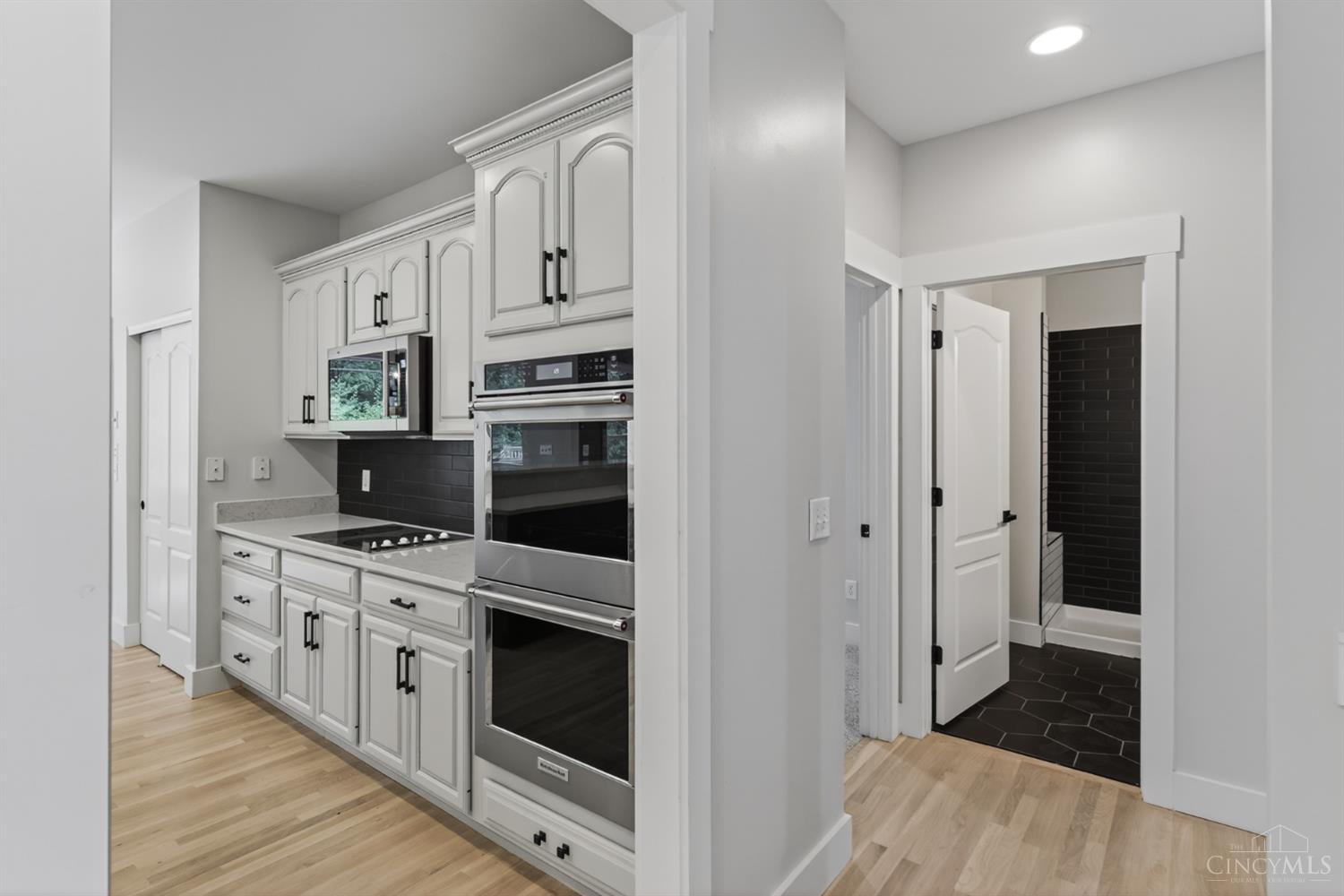 956 Palomar Drive, Miami Twp, OH, 45140 — photo 10