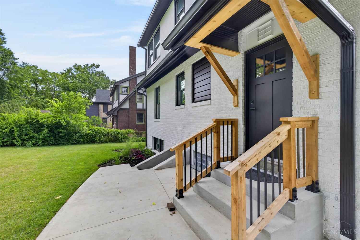 1016 Valley Lane, Cincinnati, OH, 45229 — photo 37