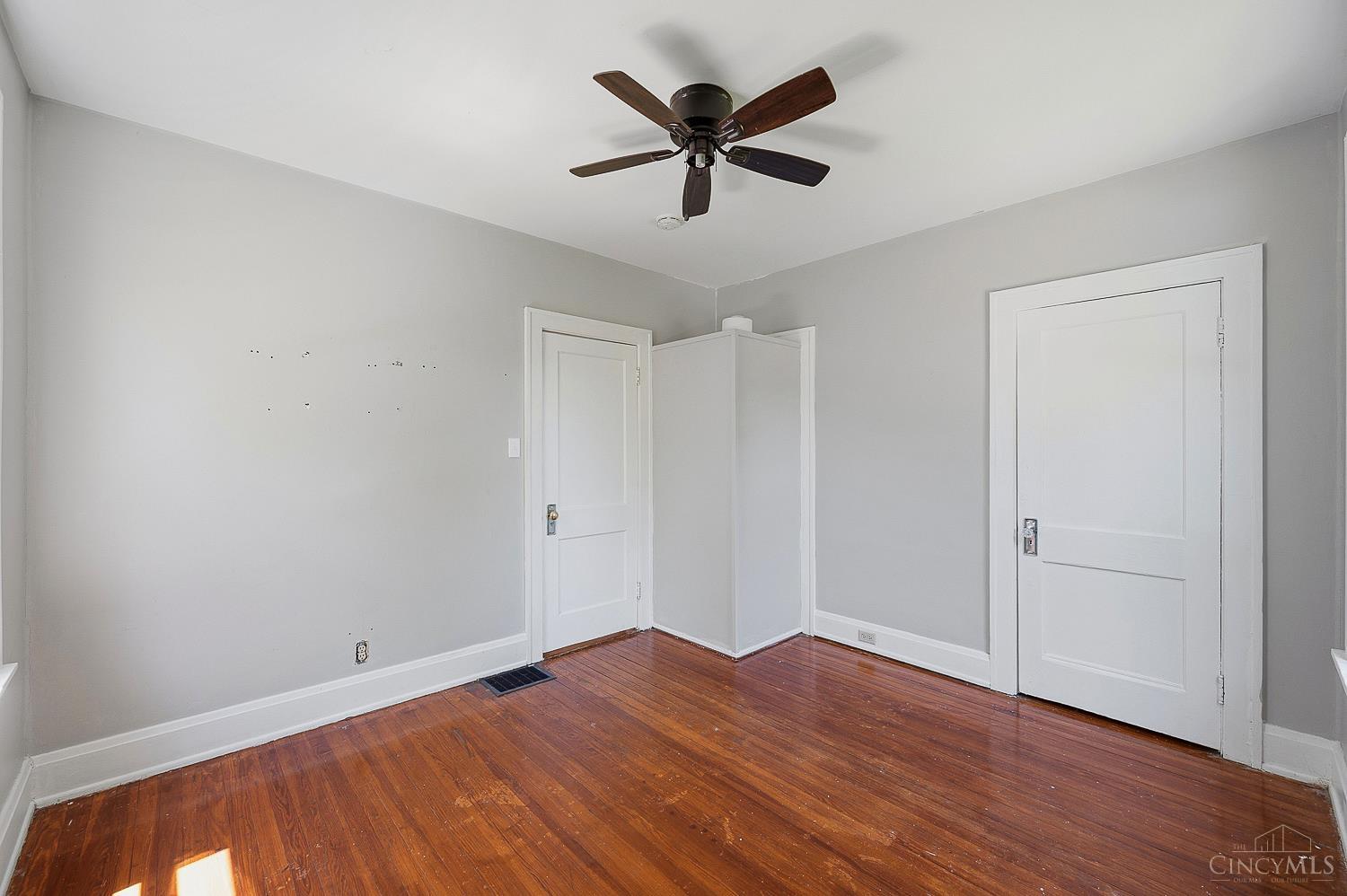 926 Elberon Avenue, Cincinnati, OH, 45205 — photo 17