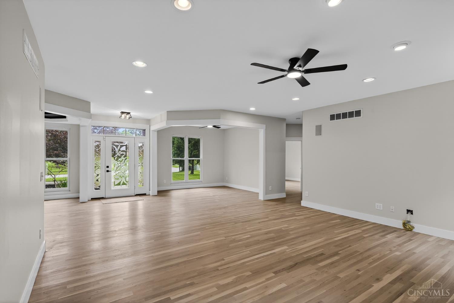 956 Palomar Drive, Miami Twp, OH, 45140 — photo 9