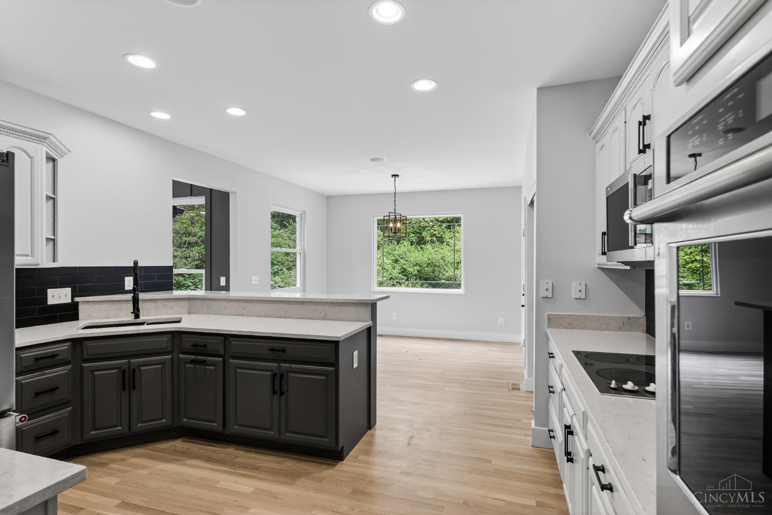 956 Palomar Drive, Miami Twp, OH, 45140 — photo 11