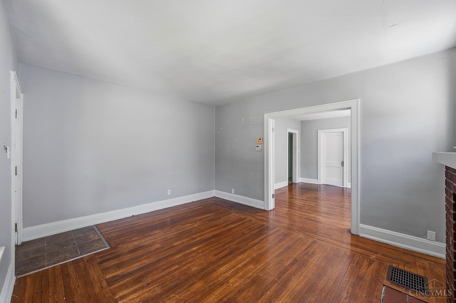 926 Elberon Avenue, Cincinnati, OH, 45205 — photo 9