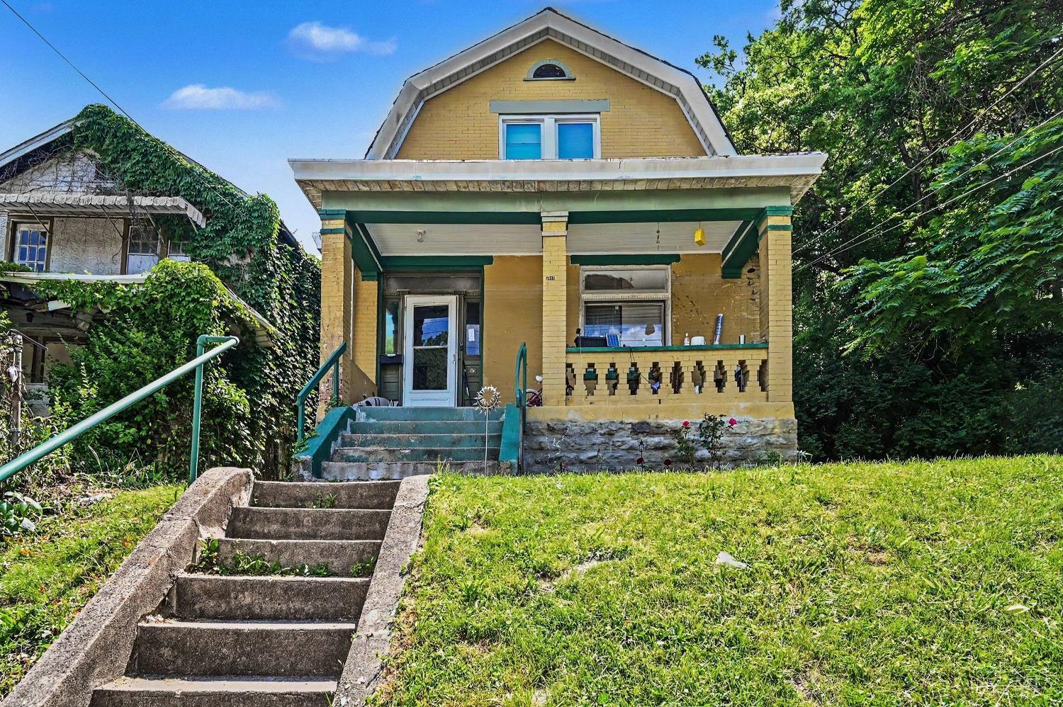 3566 Vine Street, Cincinnati, OH, 45220