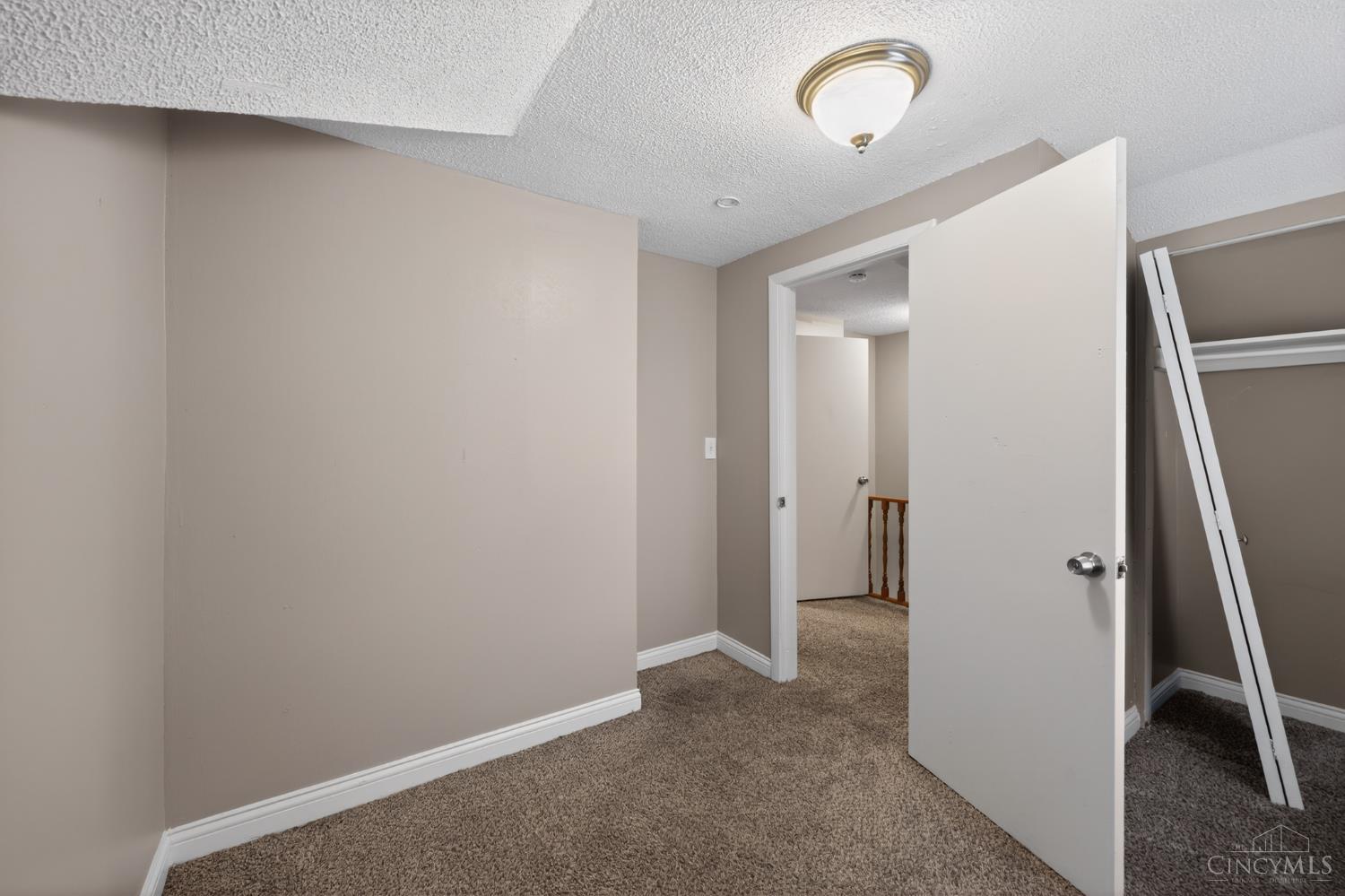 6586 Parrish Avenue, North College Hill, OH, 45237 — photo 18