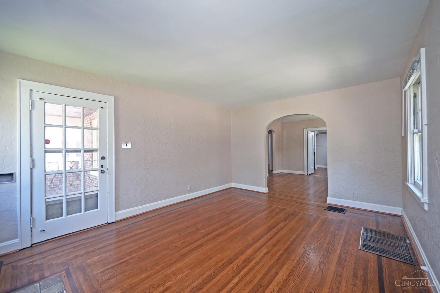 3955 Ardmore Avenue, Cincinnati, OH, 45229 — photo 6