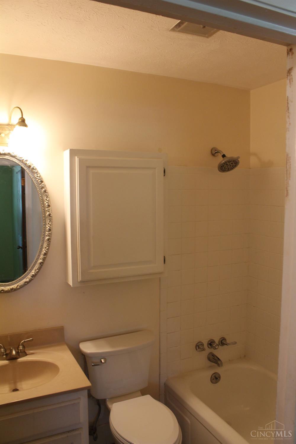 12122 Wincanton Drive, Colerain Twp, OH, 45231 — photo 6
