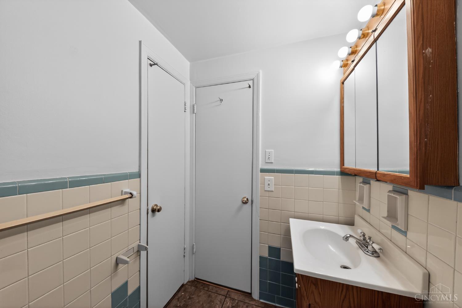 2505 Rack Court, Cincinnati, OH, 45239 — photo 25