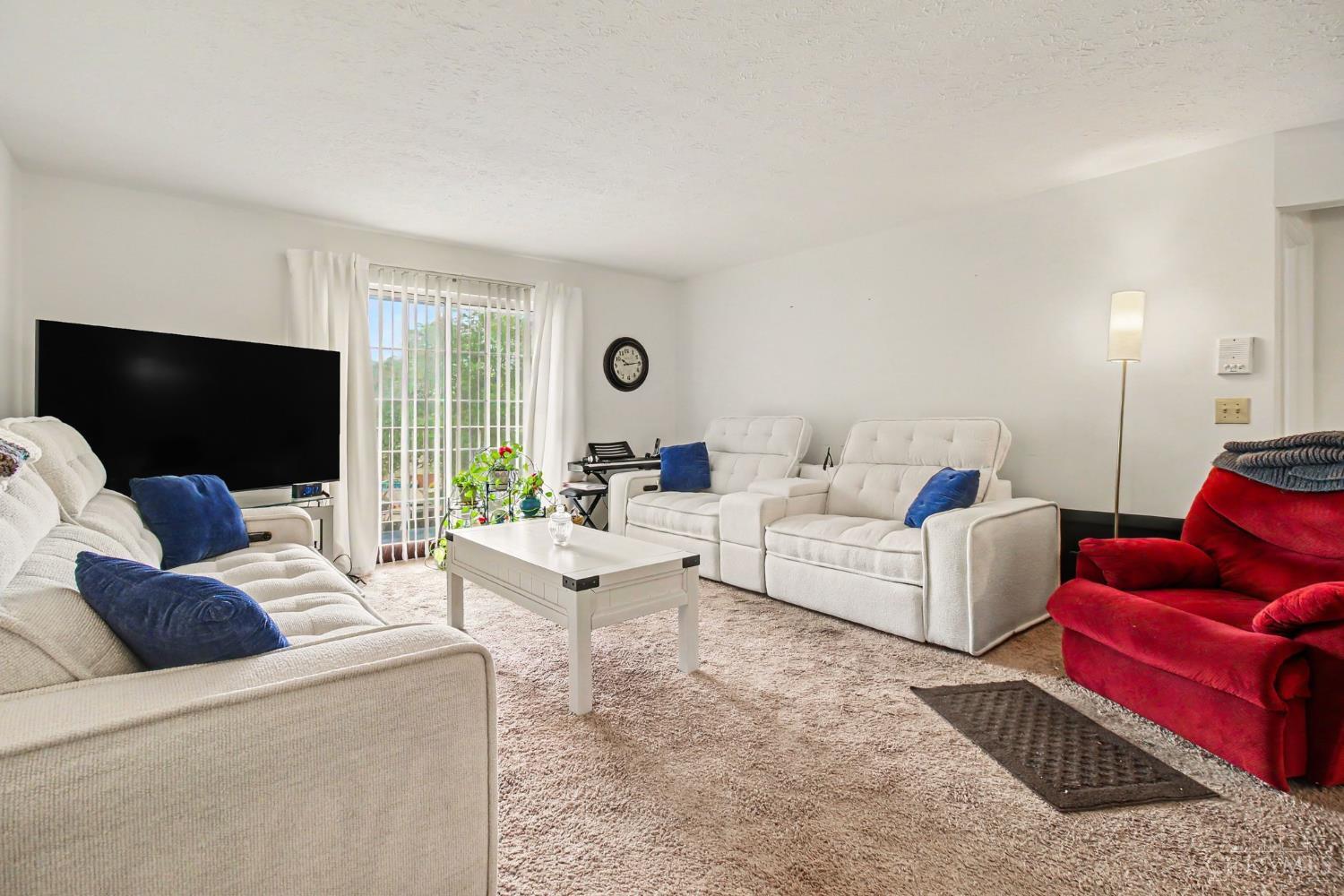 Homes for sale in Cincinnati, OH | 5769 Cheviot Rd #2D, Cincinnati, OH 45247 | MLS# 1882584
