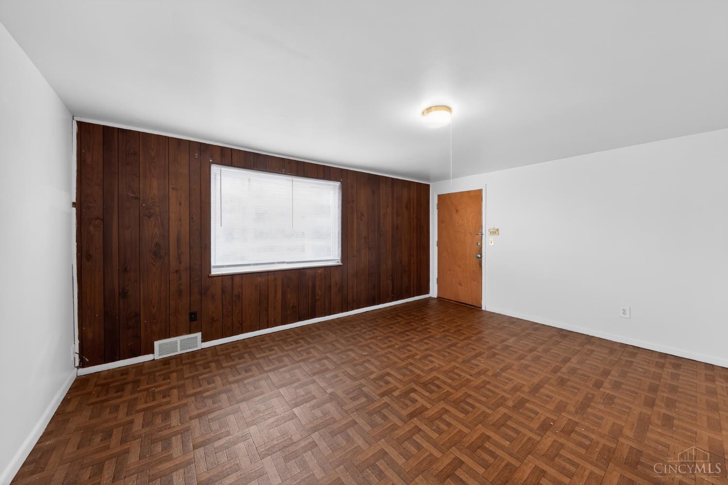 2505 Rack Court, Cincinnati, OH, 45239 — photo 12