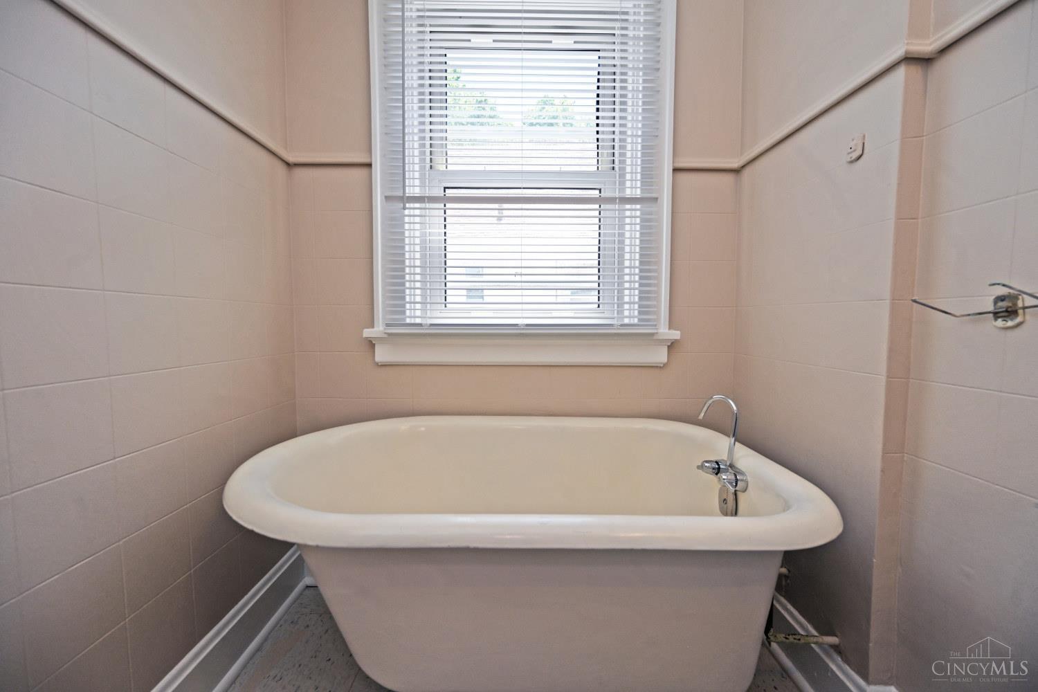 3955 Ardmore Avenue, Cincinnati, OH, 45229 — photo 30