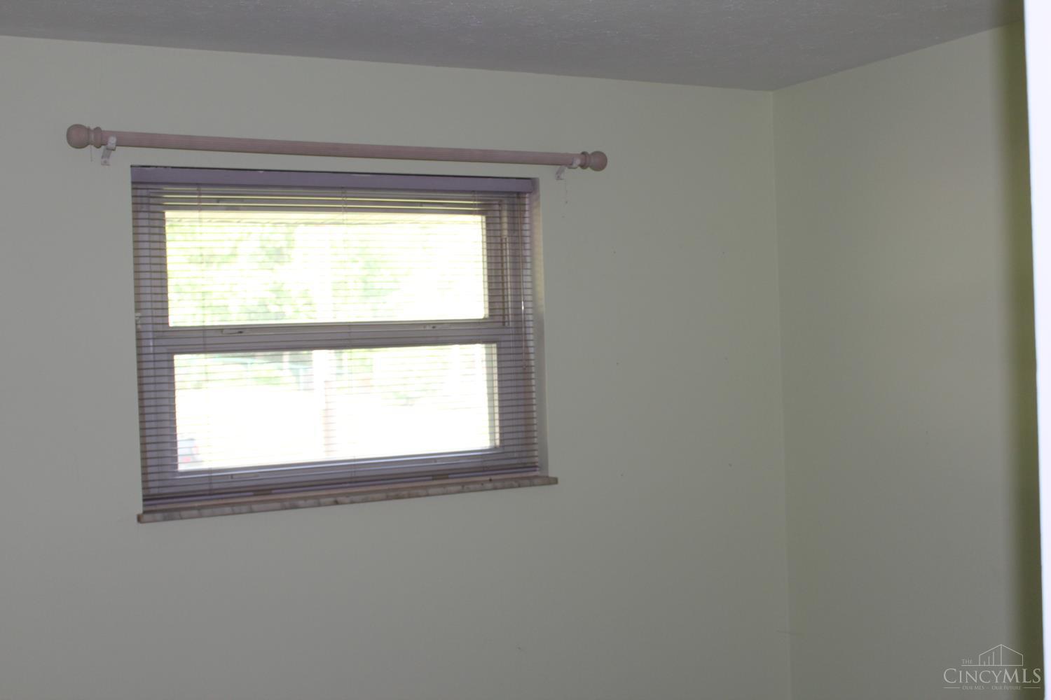 12122 Wincanton Drive, Colerain Twp, OH, 45231 — photo 9