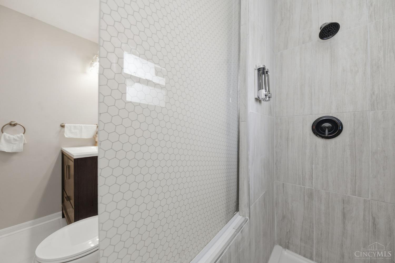 5018 Ravenna Street, Cincinnati, OH, 45227 — photo 22
