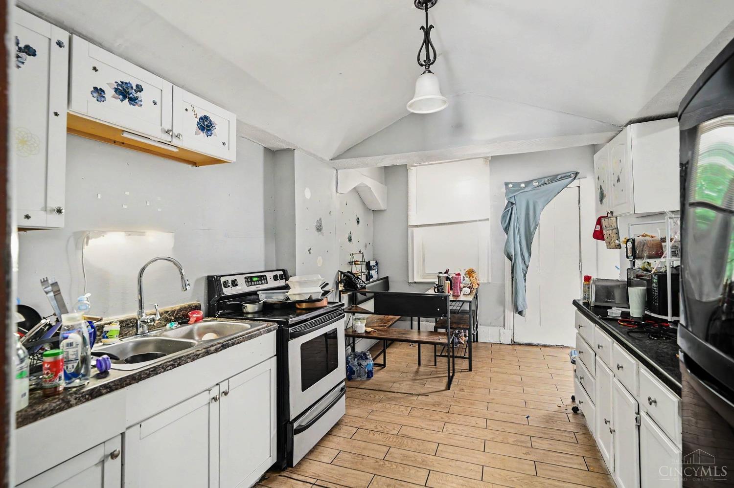 3566 Vine Street, Cincinnati, OH, 45220 — photo 5