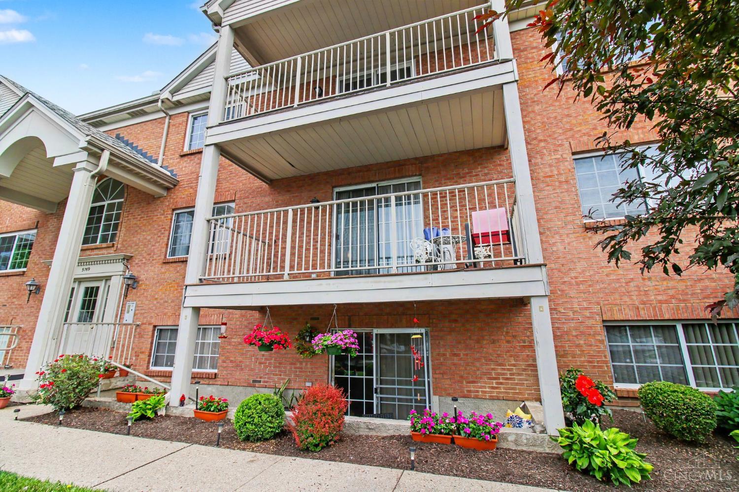 Homes for sale in Cincinnati, OH | 5769 Cheviot Rd #2D, Cincinnati, OH 45247 | MLS# 1882584