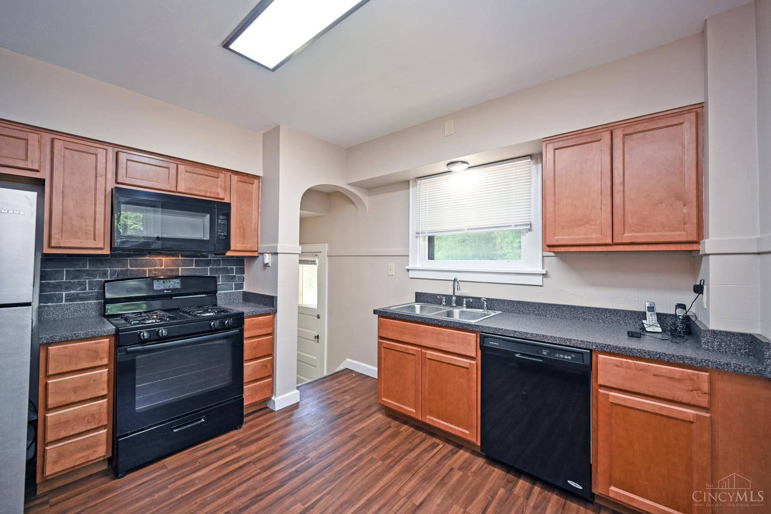 3955 Ardmore Avenue, Cincinnati, OH, 45229 — photo 15