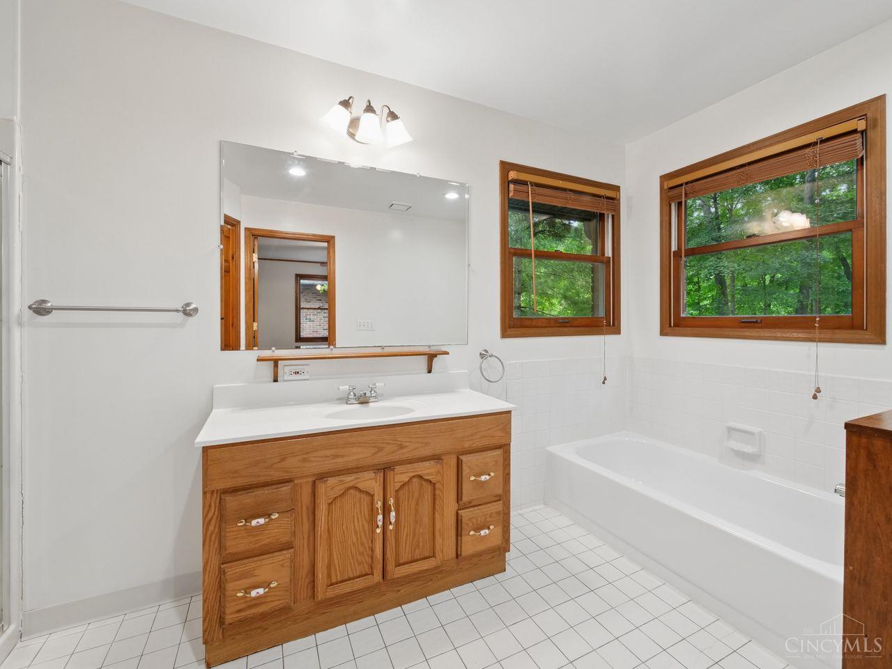 10890 Mockernut Drive, Harrison Twp, OH, 45030 — photo 23