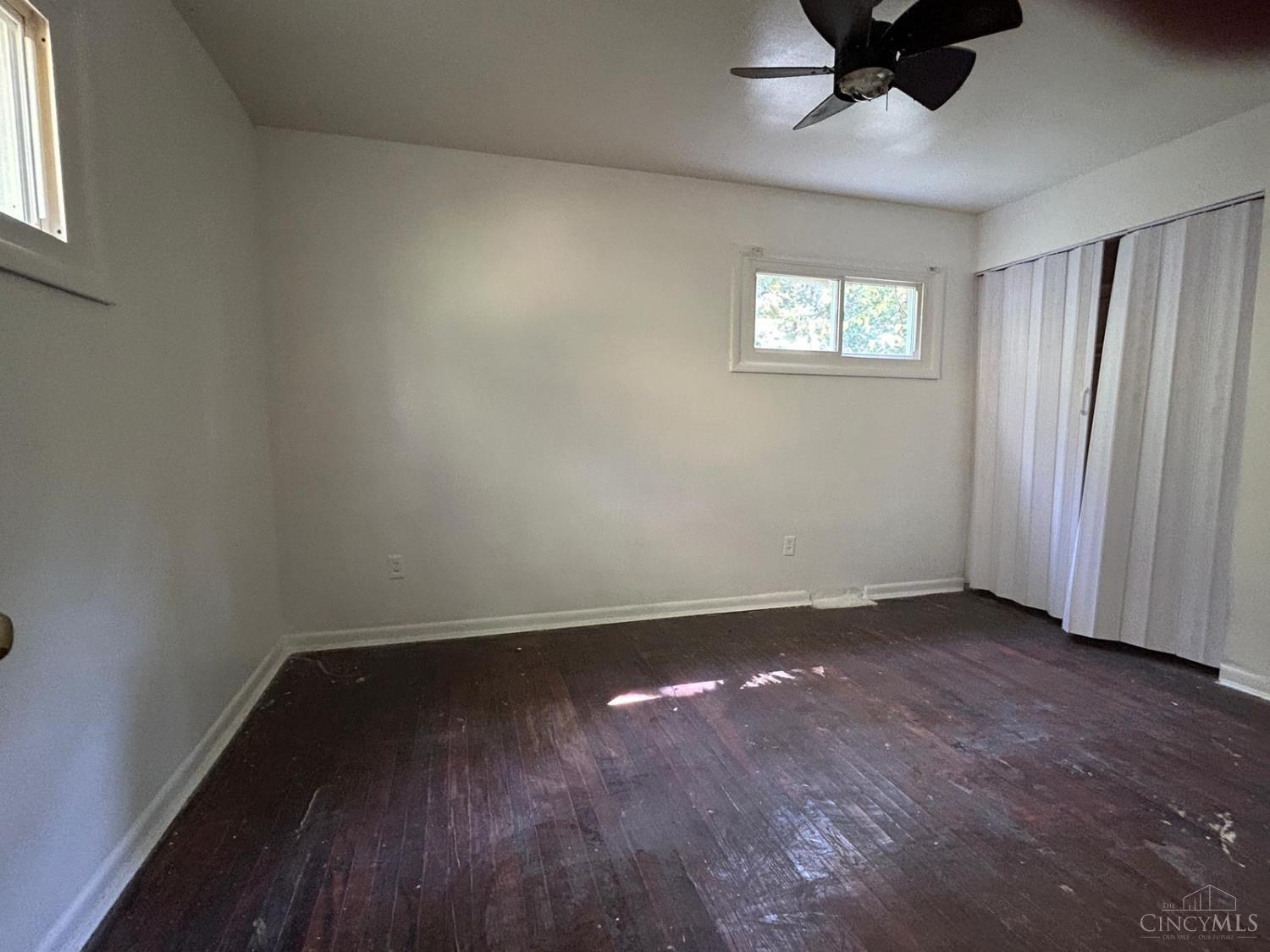 128 Clinton Springs Avenue, Cincinnati, OH, 45217 — photo 3