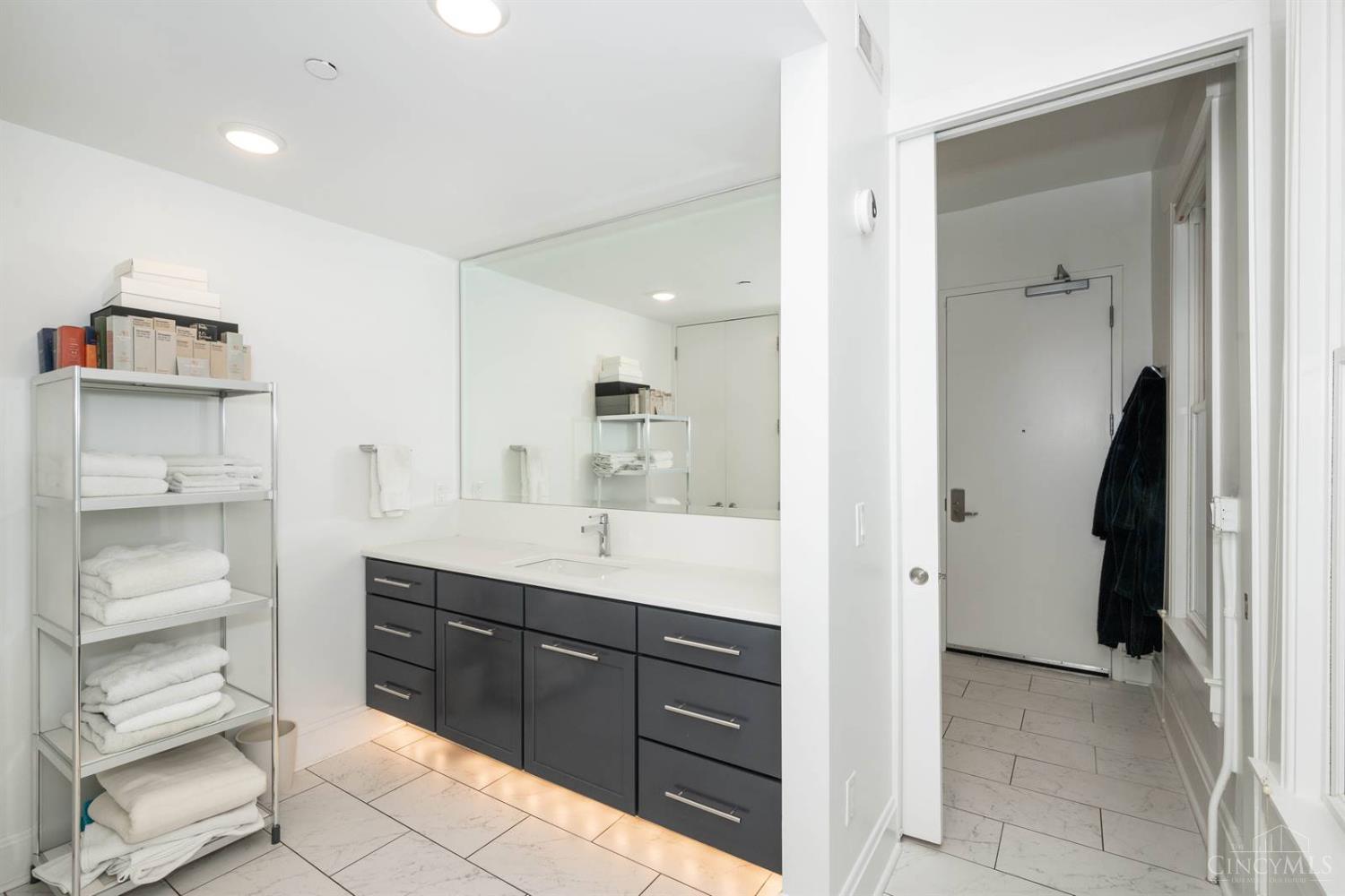 1203 Vine Street #B, Cincinnati, OH, 45202 — photo 57