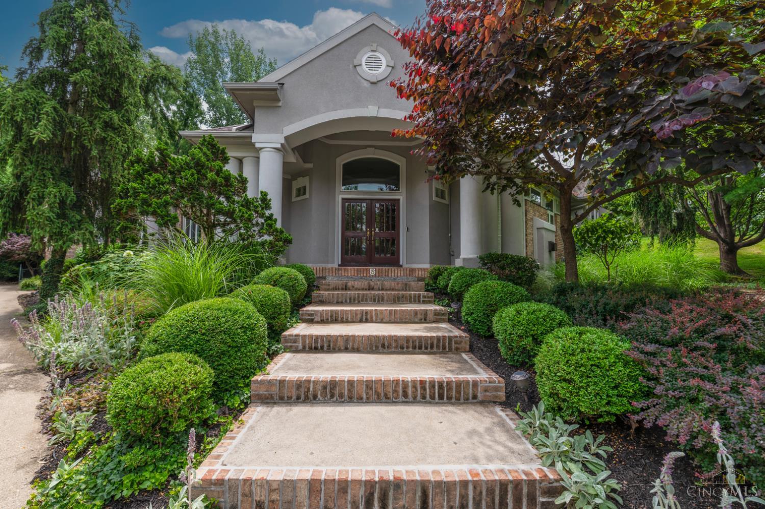 3 Cloister Court