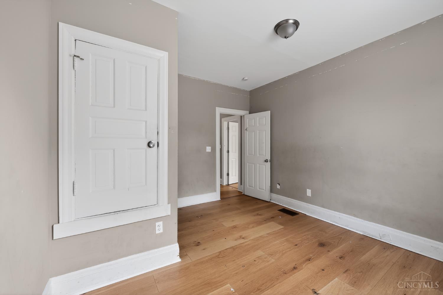 3118 Sunshine Avenue, Cincinnati, OH, 45211 — photo 28