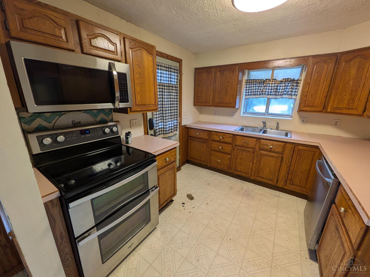 7284 Eastlawn Drive, Cincinnati, OH, 45237 — photo 6