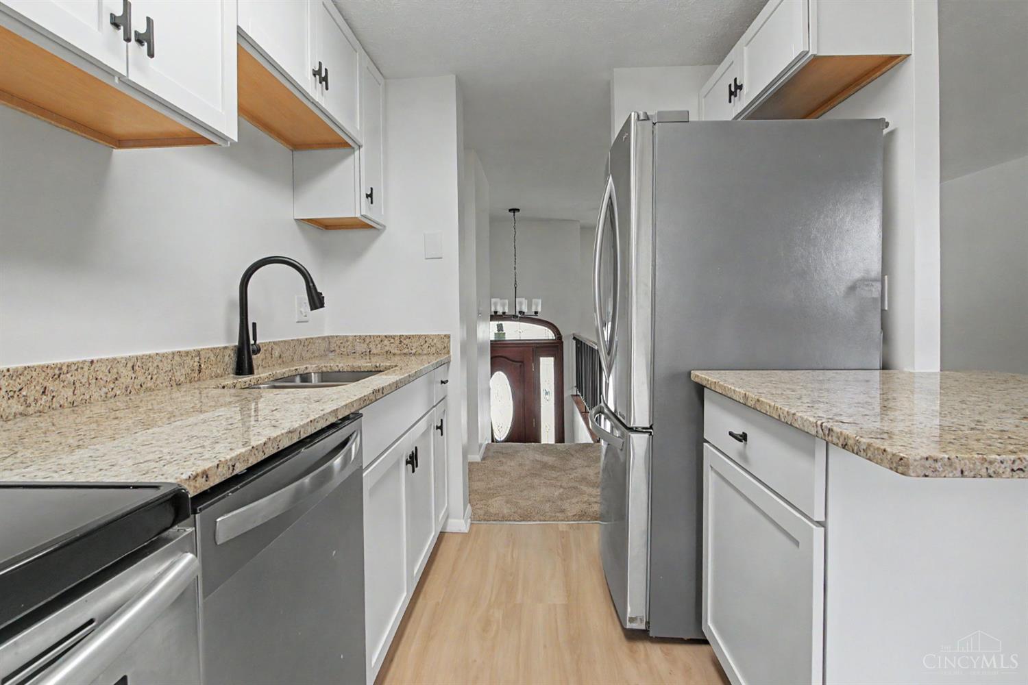 11442 Kary Lane, Forest Park, OH, 45240 — photo 10