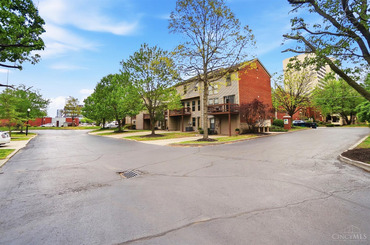 407 Elizabeth Street, Cincinnati, OH, 45203 — photo 36