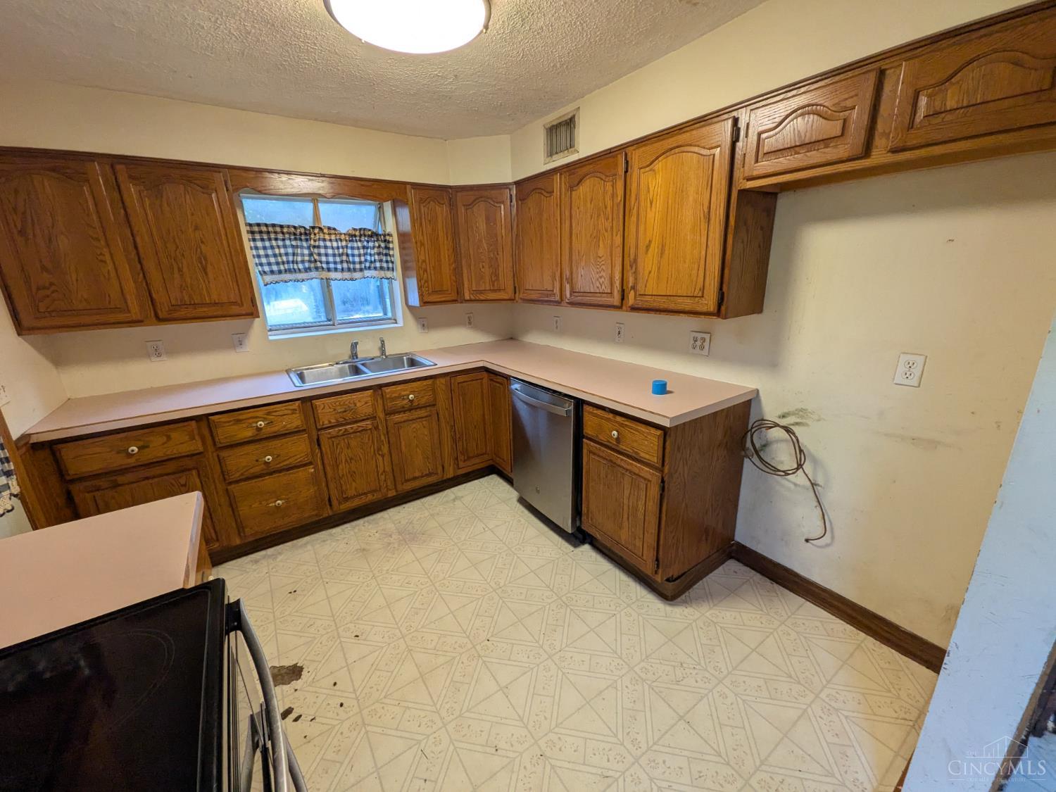 7284 Eastlawn Drive, Cincinnati, OH, 45237 — photo 7