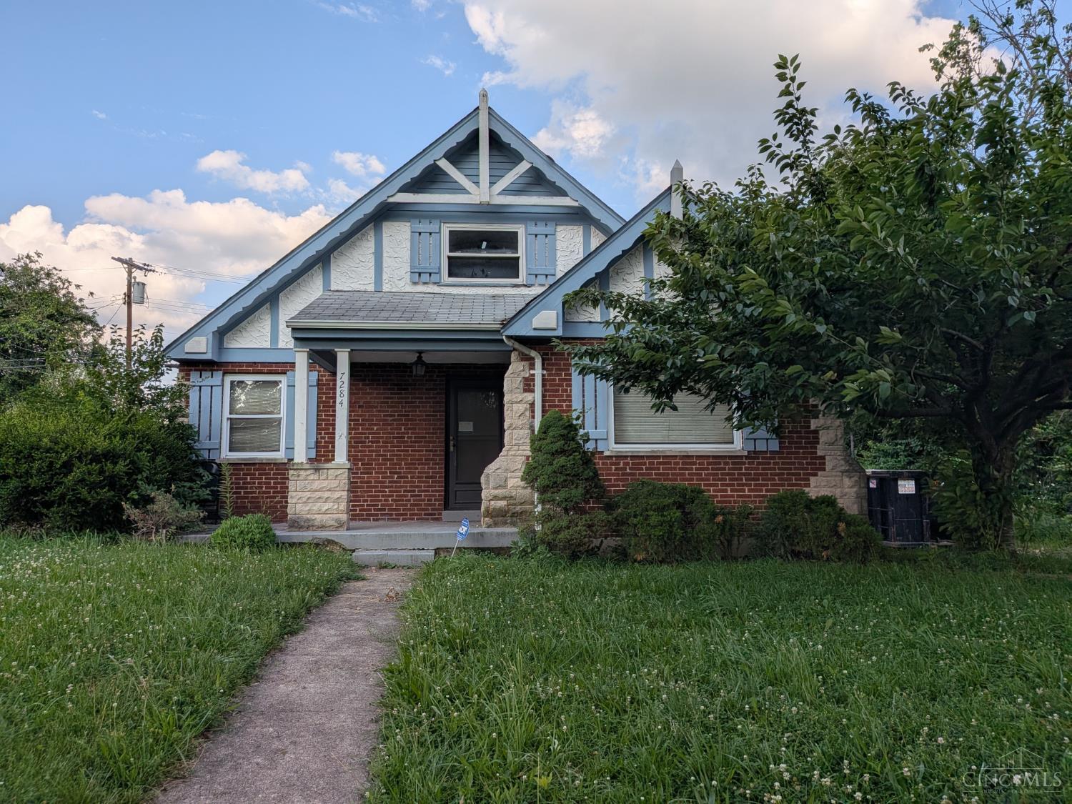 7284 Eastlawn Drive, Cincinnati, OH, 45237
