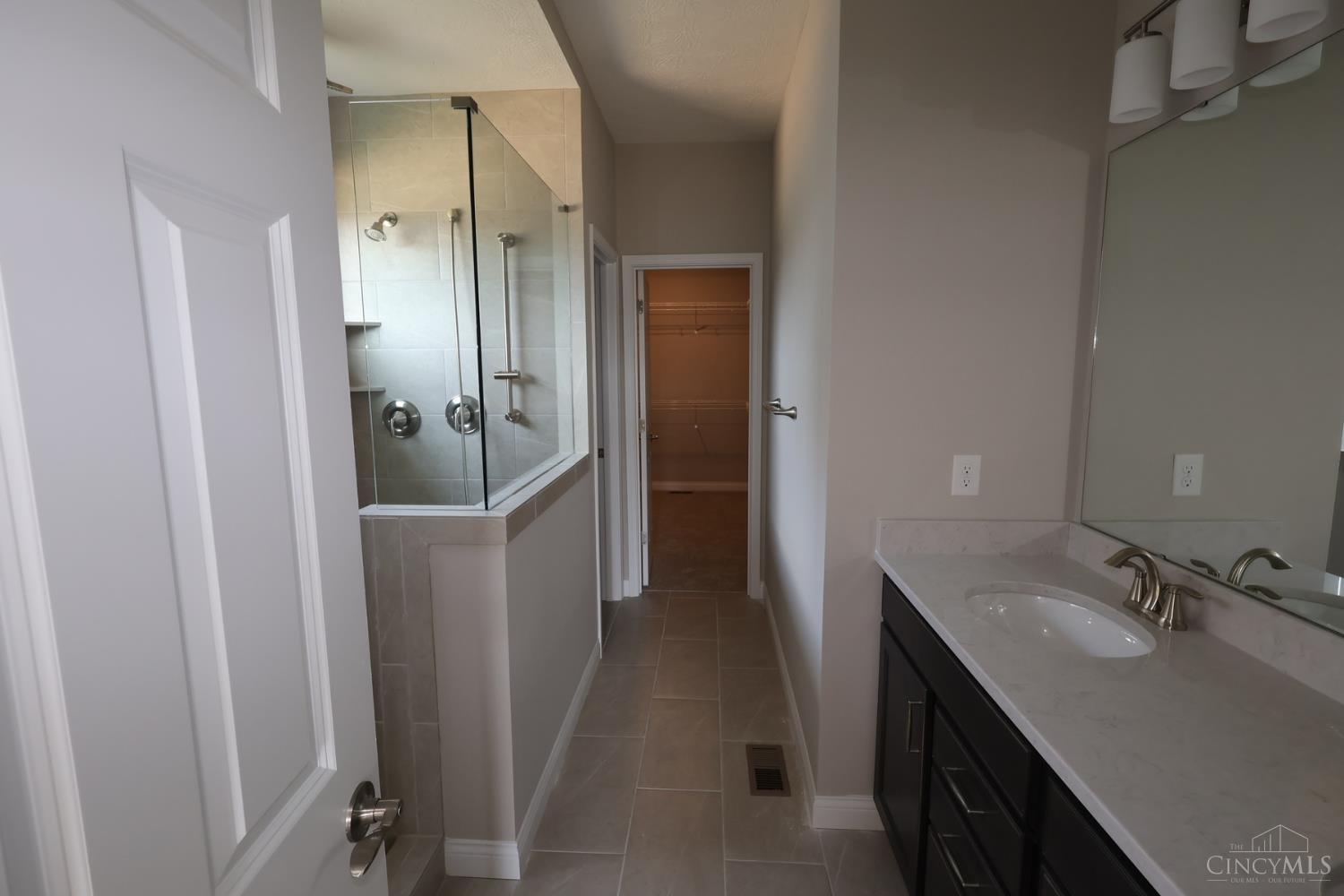 5976 Hawks Lane #60, Miami Twp, OH, 45150 — photo 9