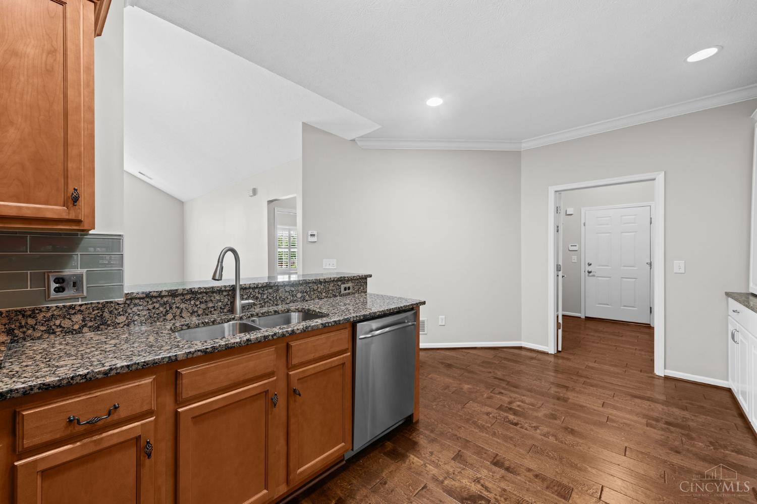 7151 Liberty Grand Drive, Liberty Twp, OH, 45069 — photo 10