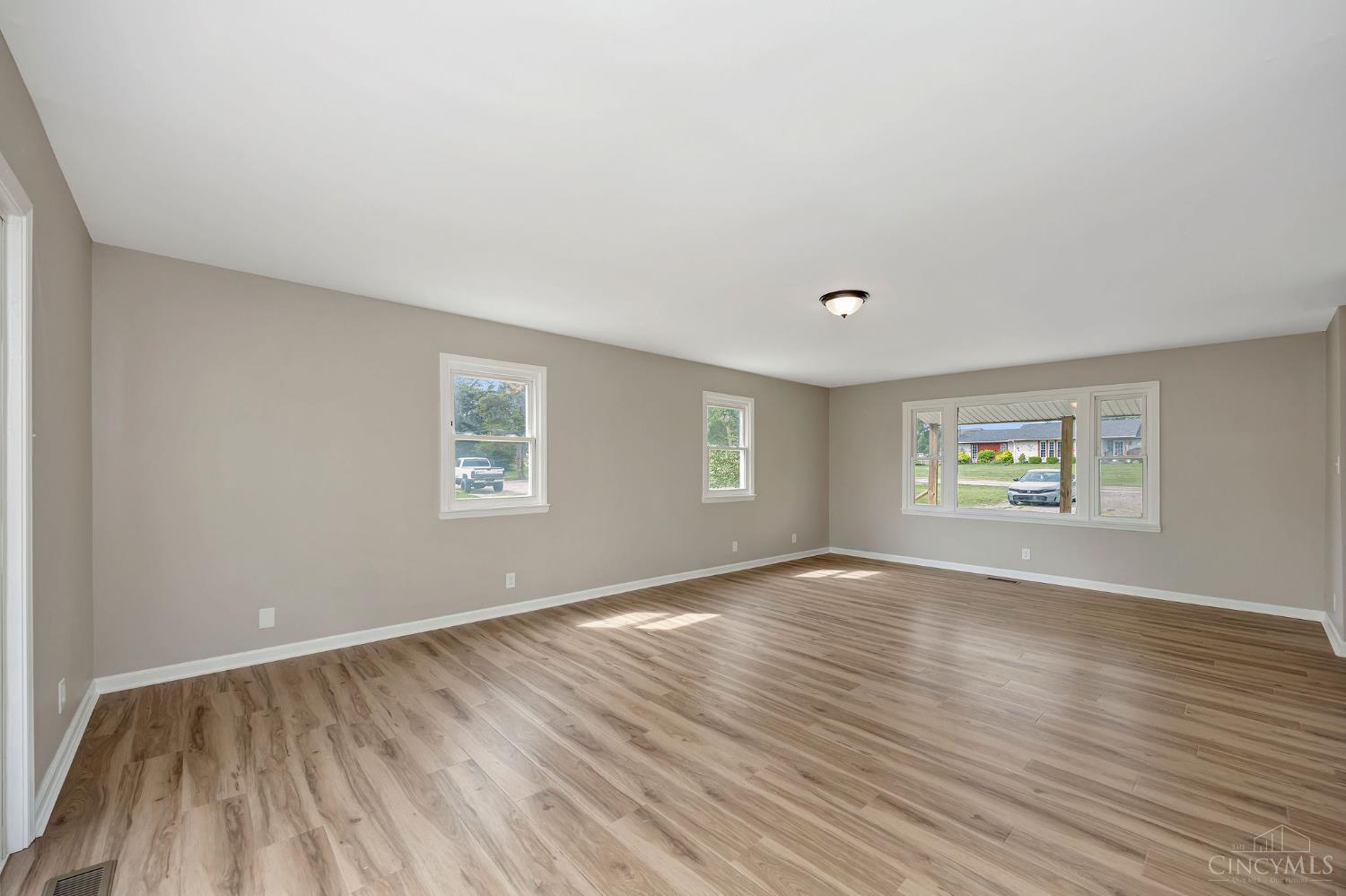5386 Mosiman Road, Madison Twp, OH, 45042 — photo 8