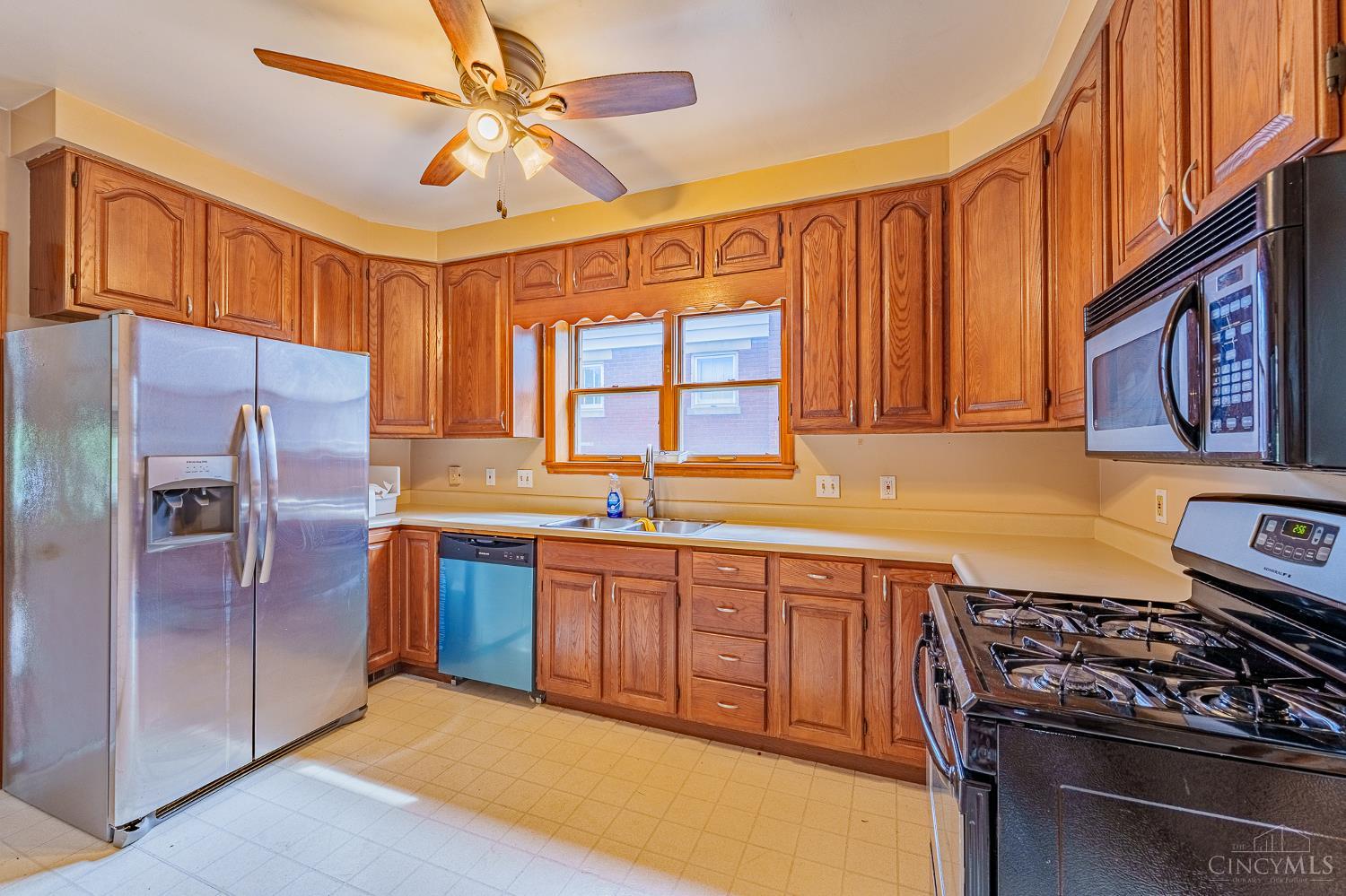 4430 Grove Avenue, Green Twp, OH, 45211 — photo 13
