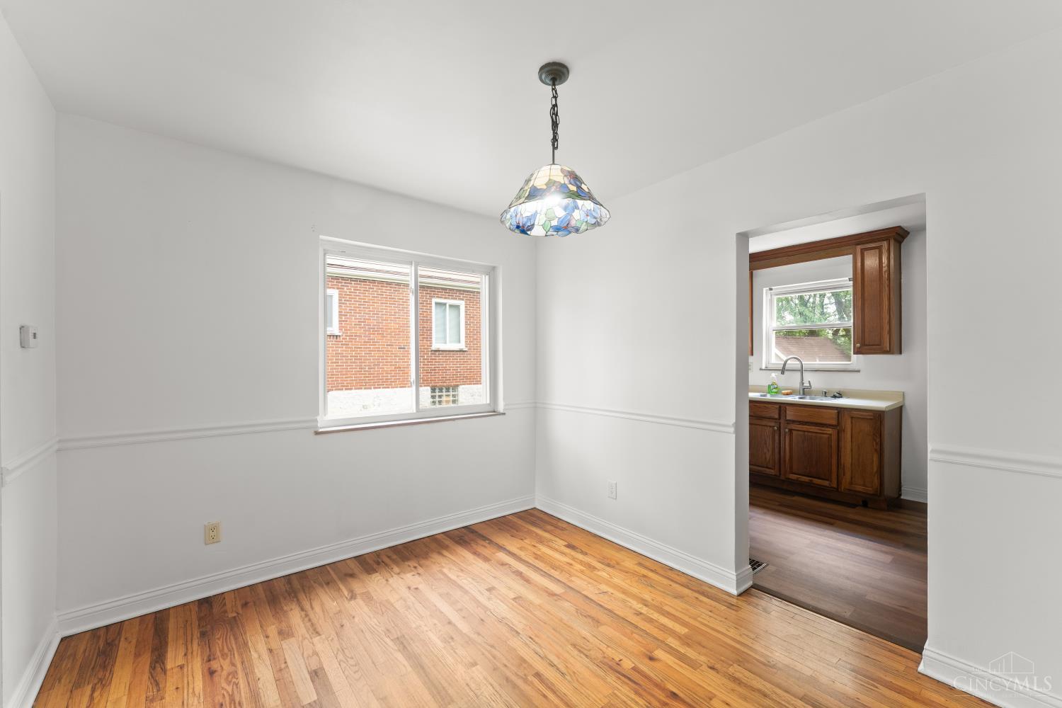 7214 Osceola, Madeira, OH, 45243 — photo 5