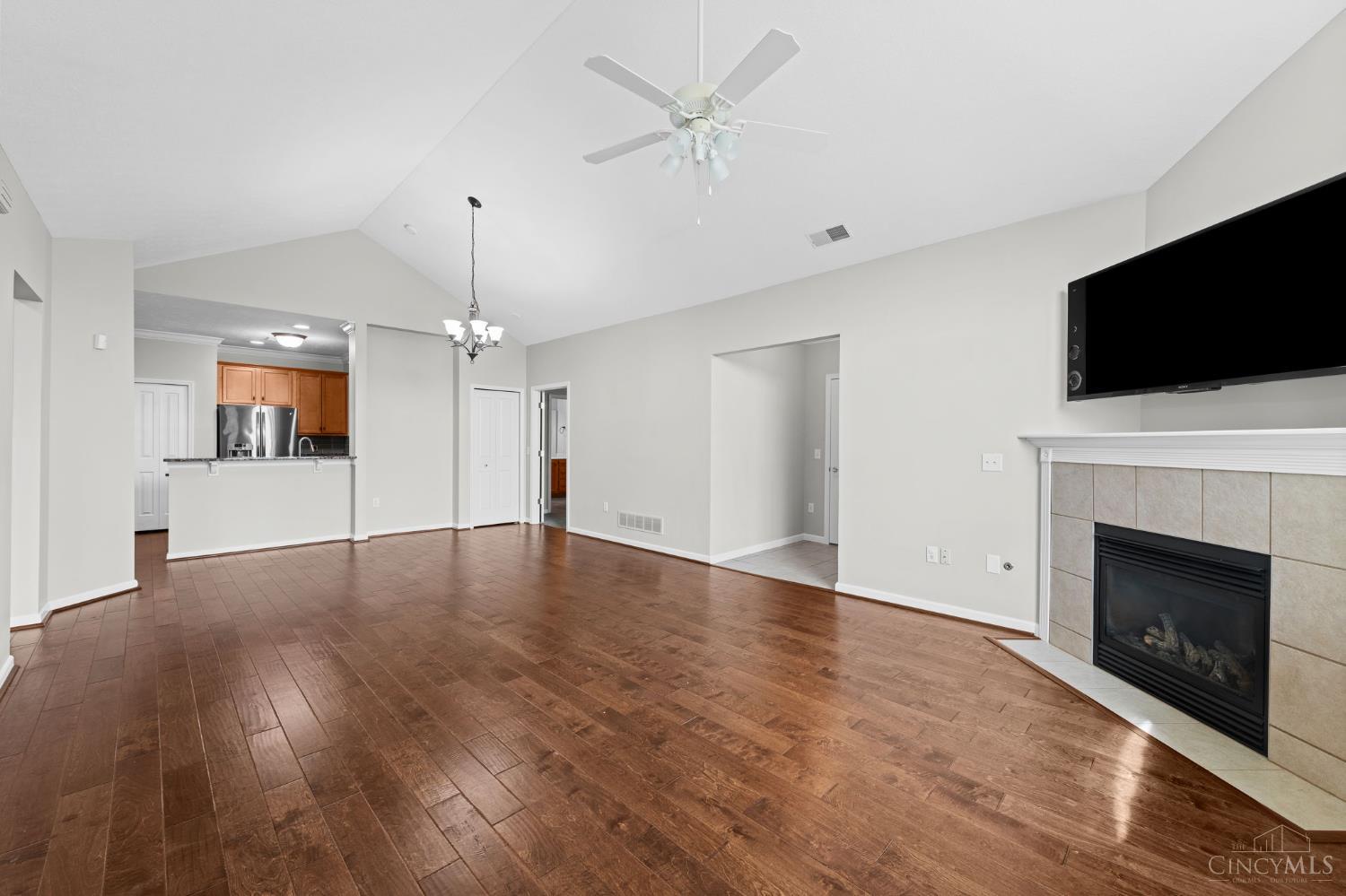 7151 Liberty Grand Drive, Liberty Twp, OH, 45069 — photo 5