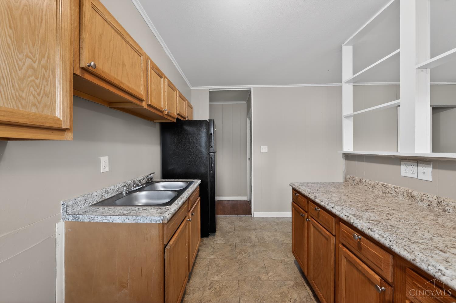 9570 Pippin Road, Colerain Twp, OH, 45231 — photo 12