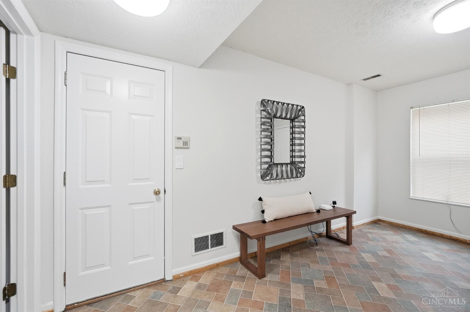 1013 John Street, Cincinnati, OH, 45203 — photo 26