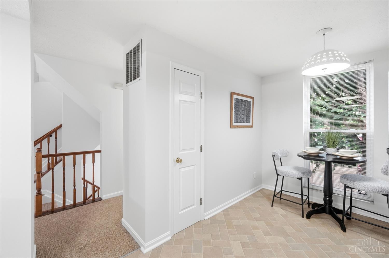 1013 John Street, Cincinnati, OH, 45203 — photo 14