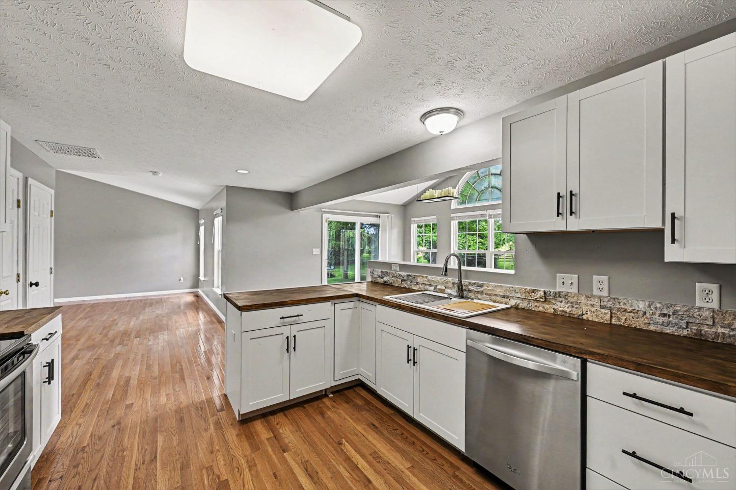 6423 Riverbend Drive, Clayton, OH, 45415 — photo 10