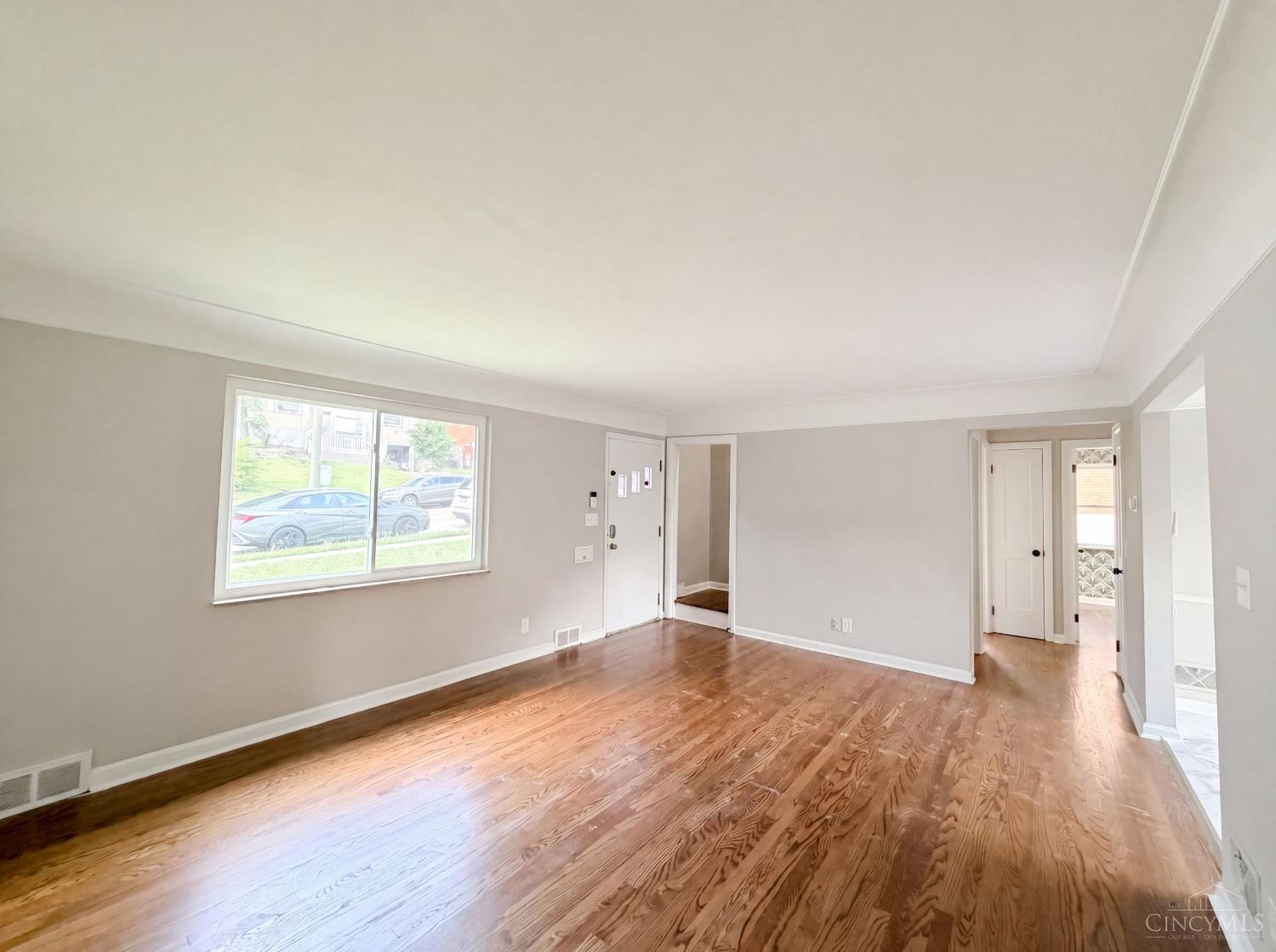 577 Lowell Avenue, Cincinnati, OH, 45220 — photo 9
