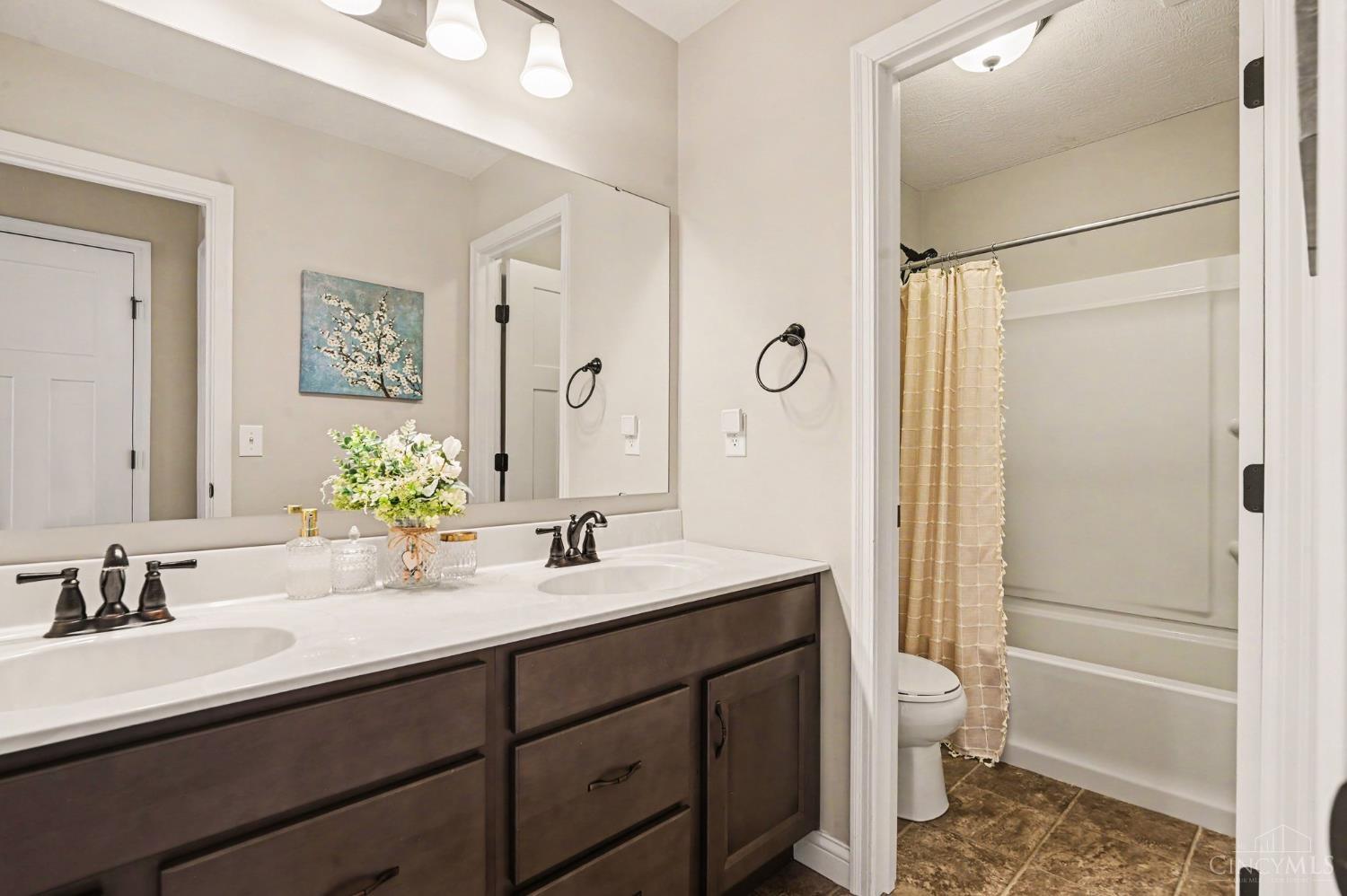 199 W Decatur Lane, Loveland, OH, 45140