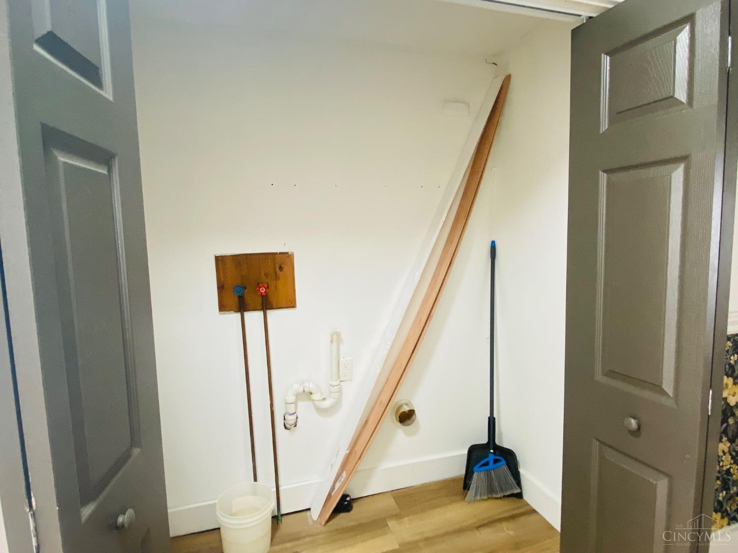 This home — photo 11