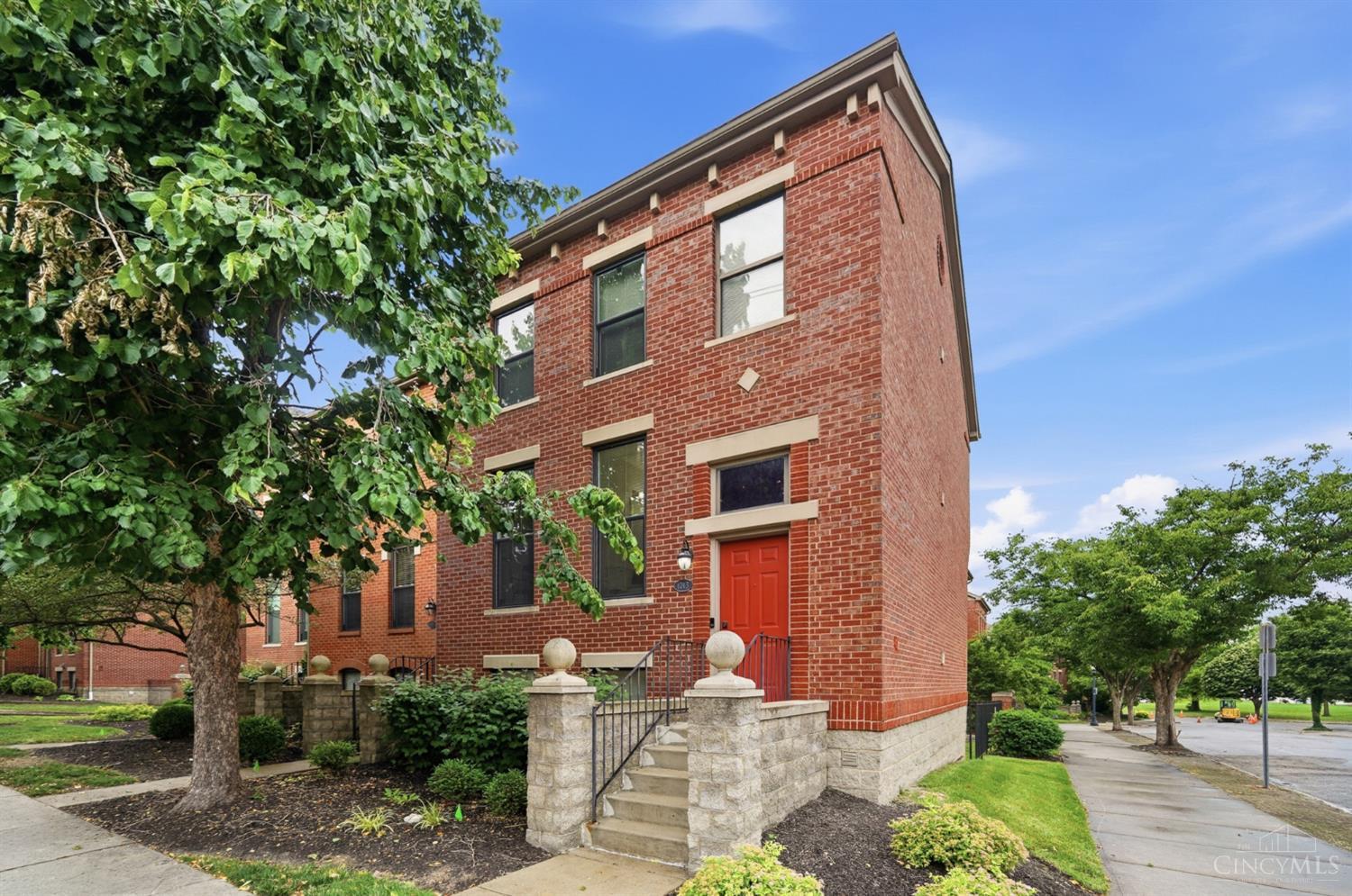 1013 John Street, Cincinnati, OH, 45203