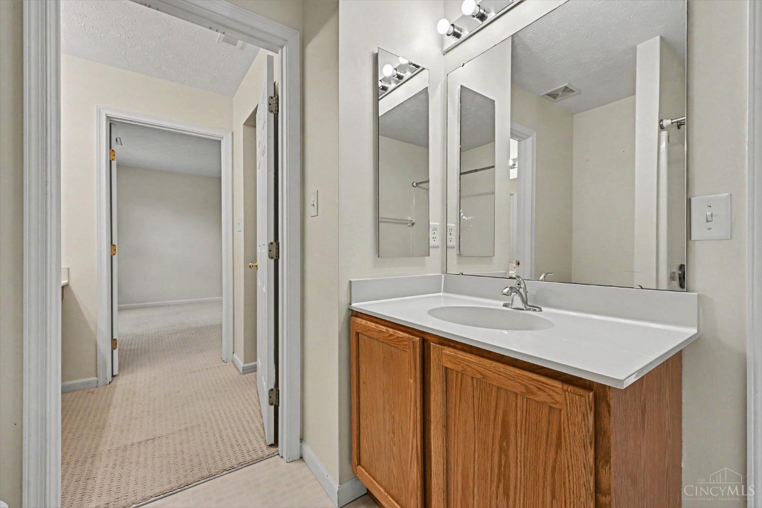6423 Riverbend Drive, Clayton, OH, 45415 — photo 15
