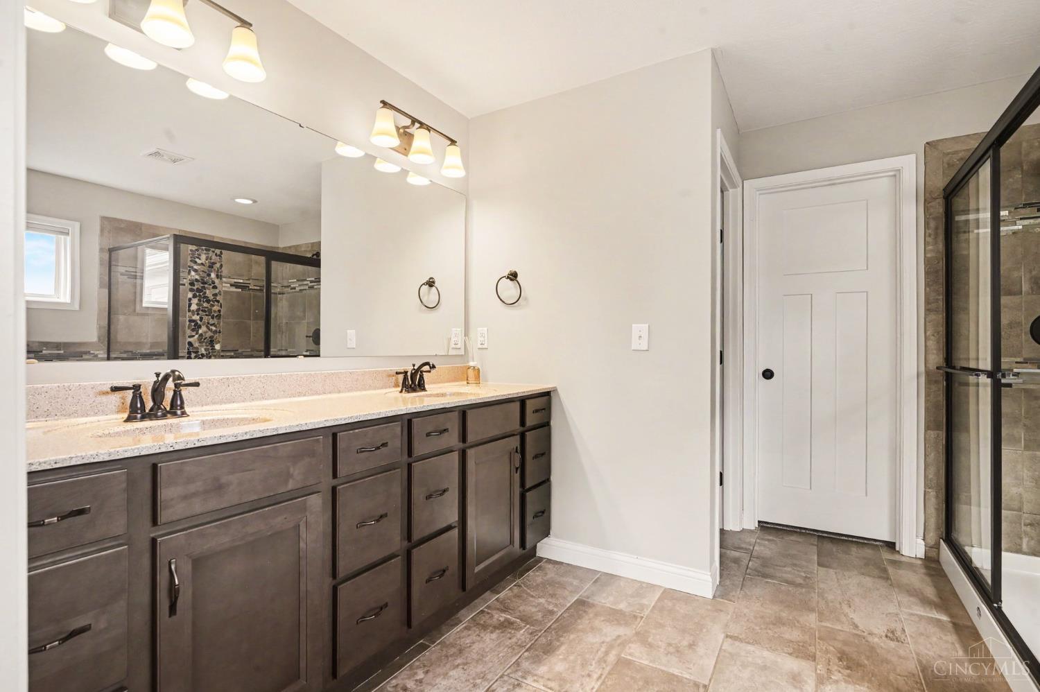 199 W Decatur Lane, Loveland, OH, 45140