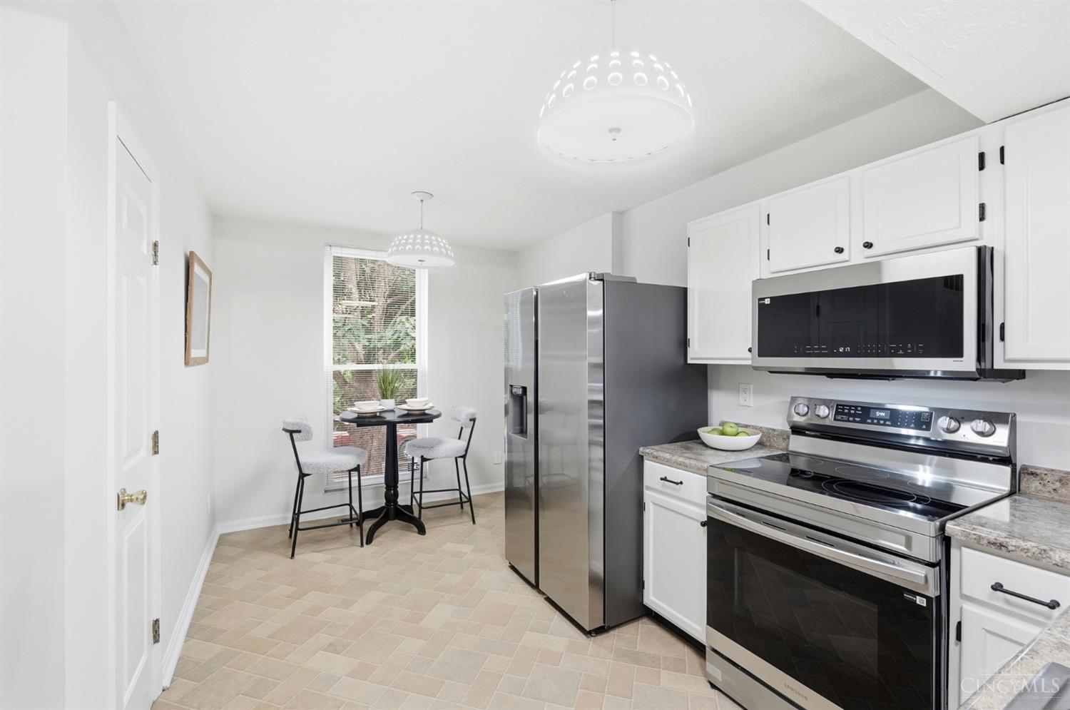 1013 John Street, Cincinnati, OH, 45203 — photo 11